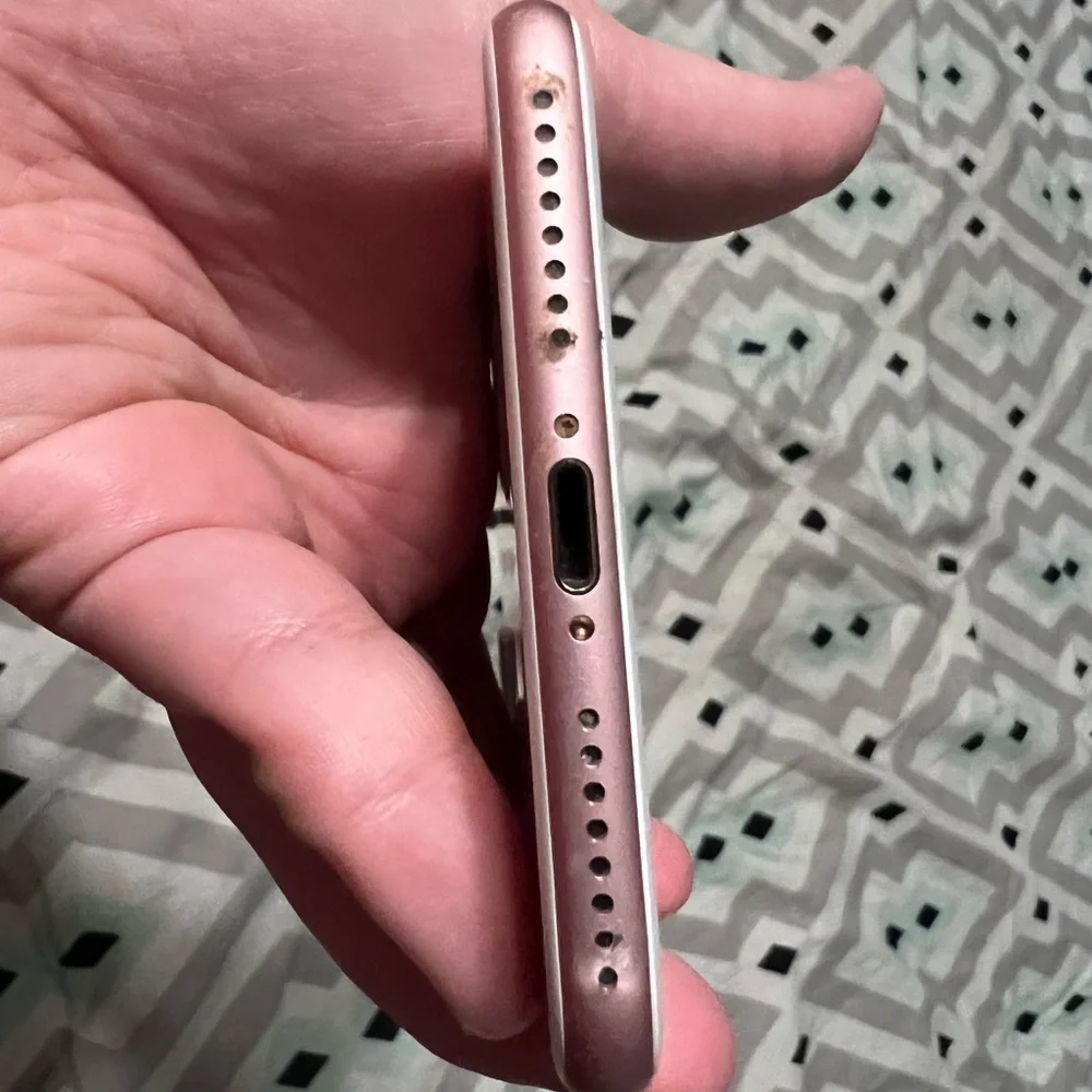 128GB Rose gold iPhone 7 Plus
